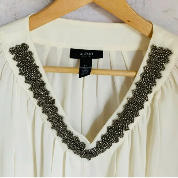 ❌SOLD❌ELEGANT ALFANI CREAM BLOUSE - Picture 3 of 10